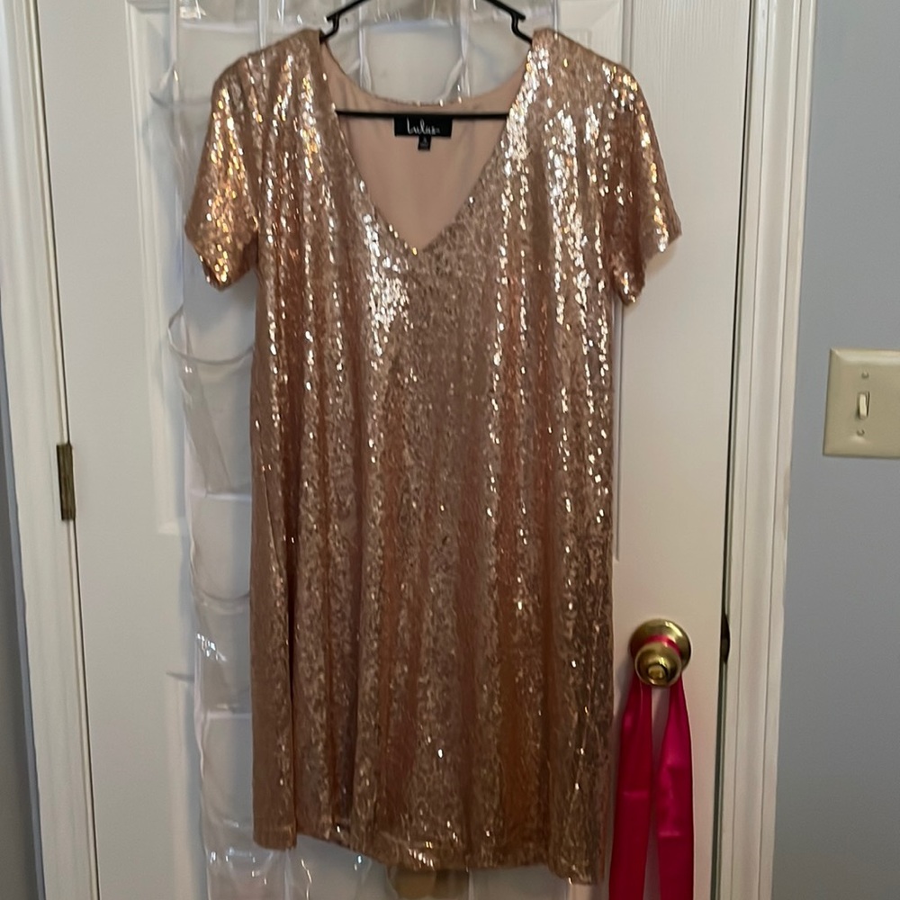 Lulu’s gold sequin dress
